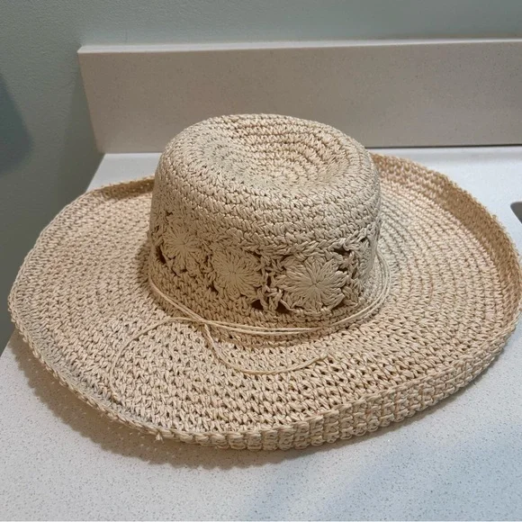 Straw Beach Flop Hat Sun Shade Neutral Floral - Picture 4 of 5